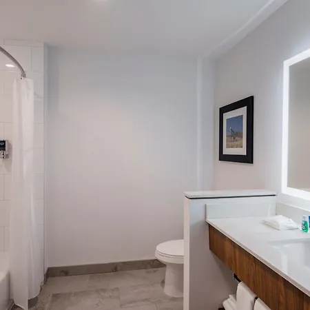 Four Points by Sheraton Grande Prairie Extérieur photo
