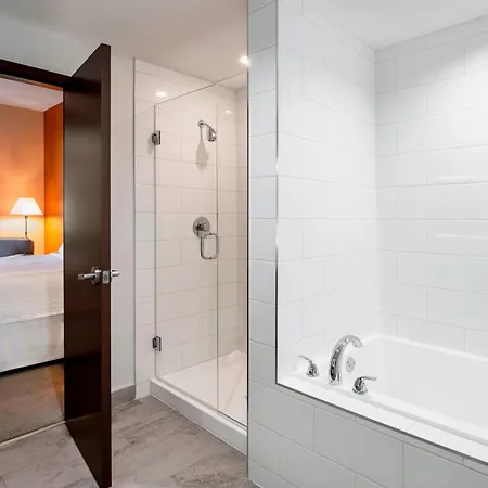 Four Points by Sheraton Grande Prairie Extérieur photo