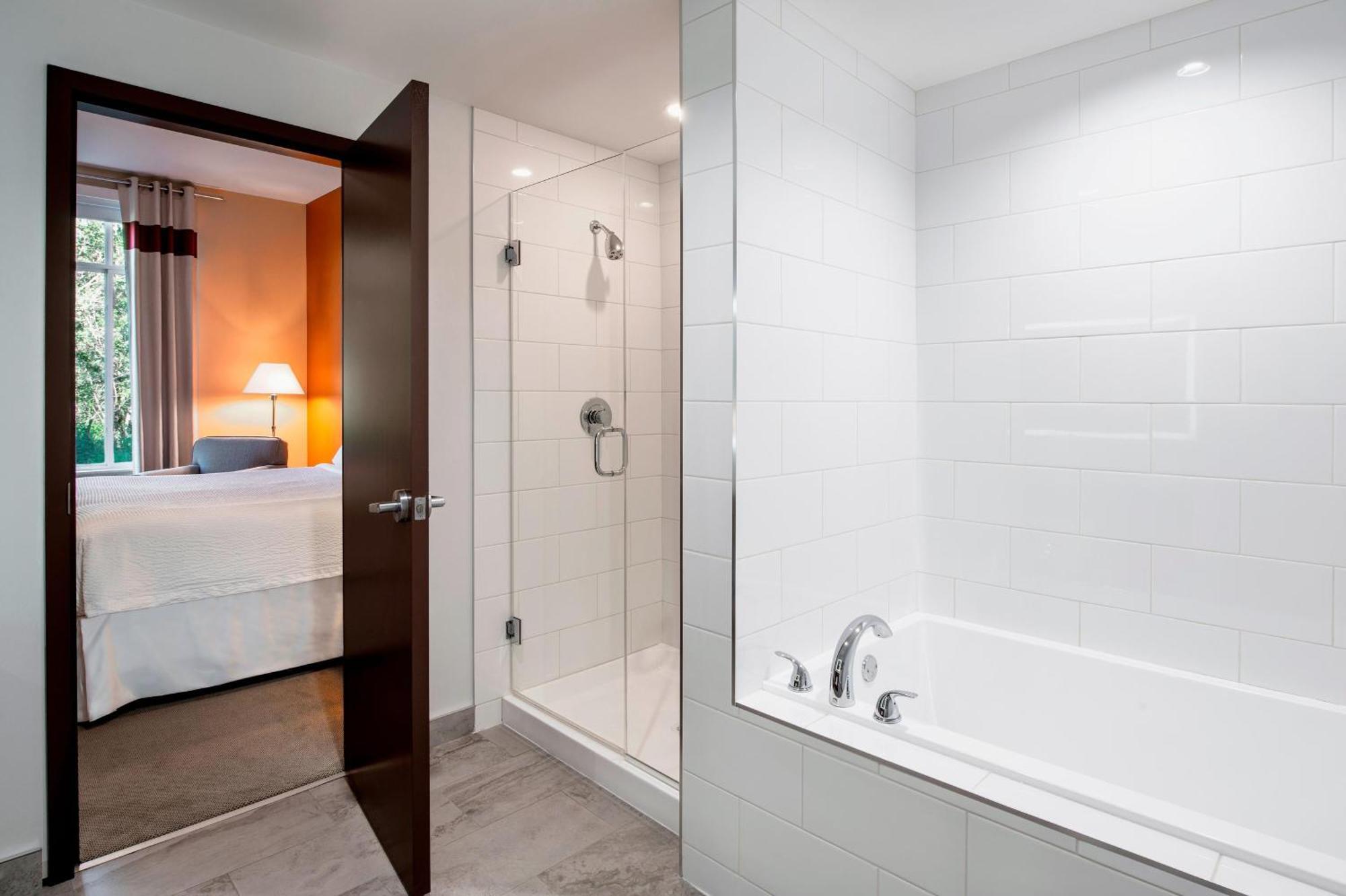 Four Points By Sheraton Hotel Grande Prairie