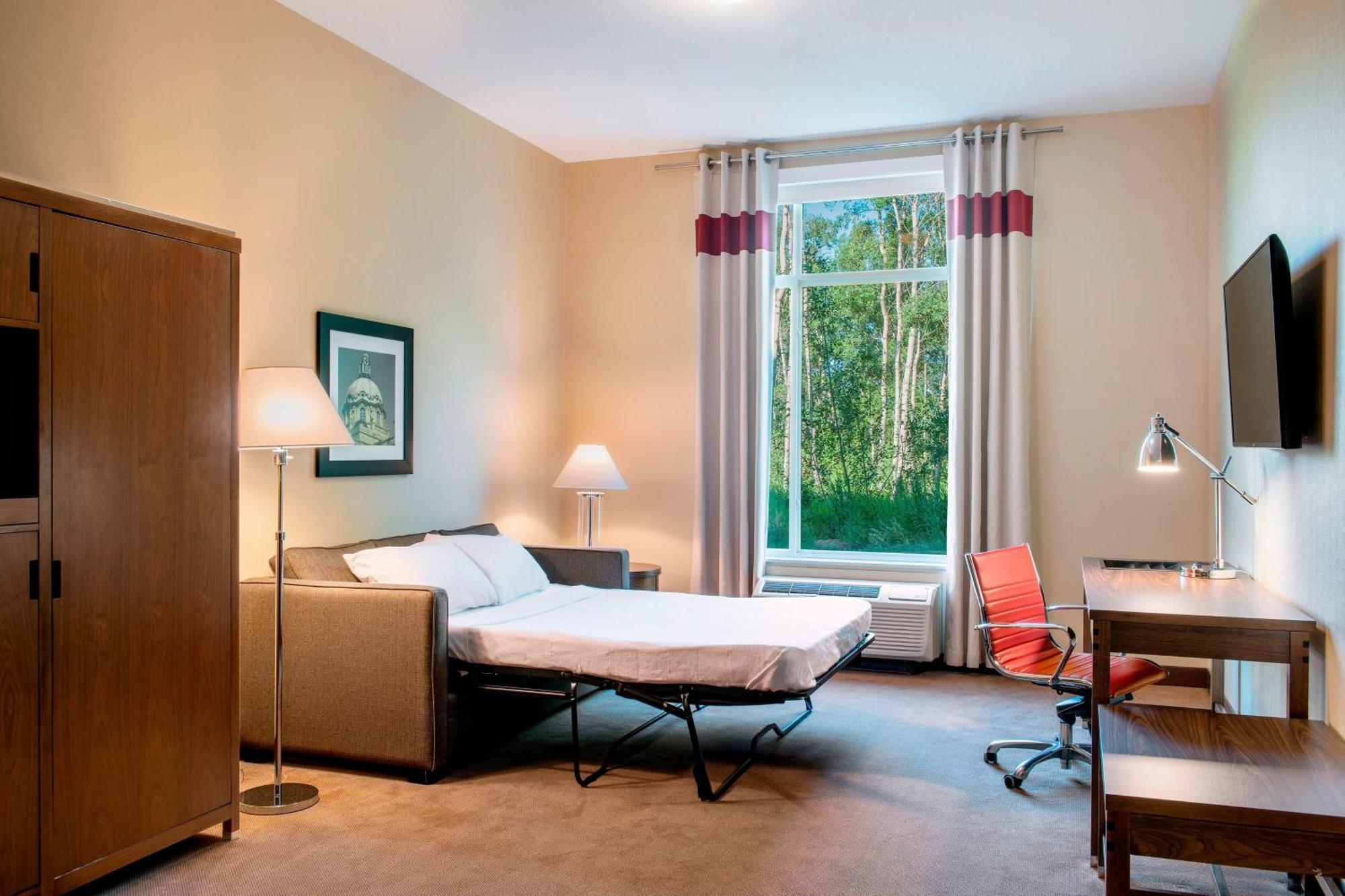 Four Points By Sheraton 3* Grande Prairie